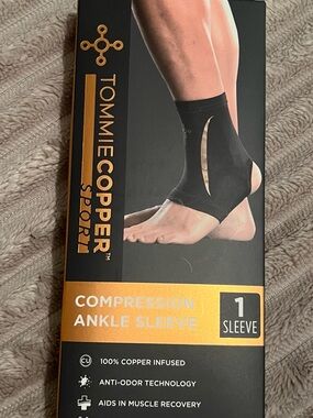 Tommie Copper Men's Black Compression Ankle Sleeve - Sport